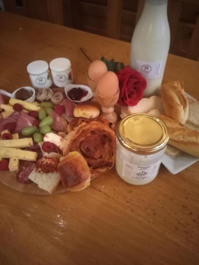 Gite Du Cheval Blanc D'Houmont Sainte-Ode Екстериор снимка